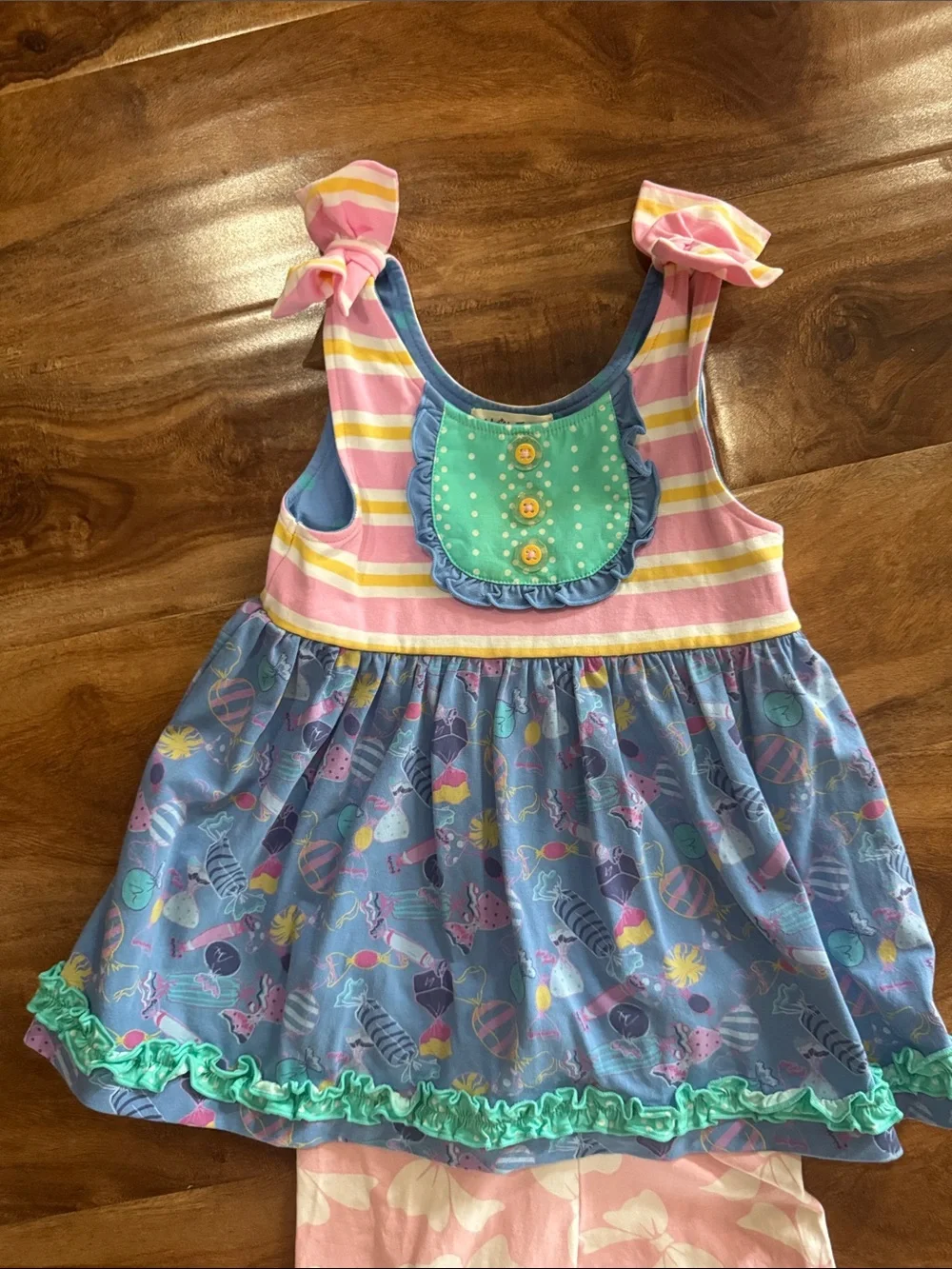 Matilda Jane 2 pieces top and shorties both size 4